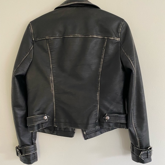 Topshop Moto Jacket made of vegan leather. Never worn. - Picture 2 of 3